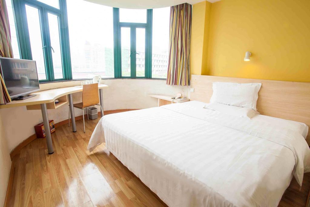 7Days Inn Chengdu Yulin Province Stadium Εξωτερικό φωτογραφία